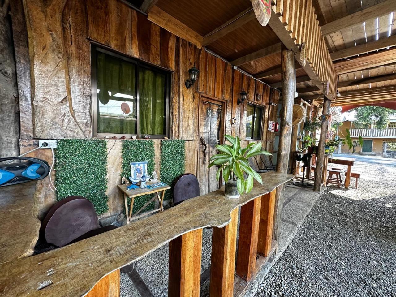Tárcoles Hostel Rustico Marabi מראה חיצוני תמונה