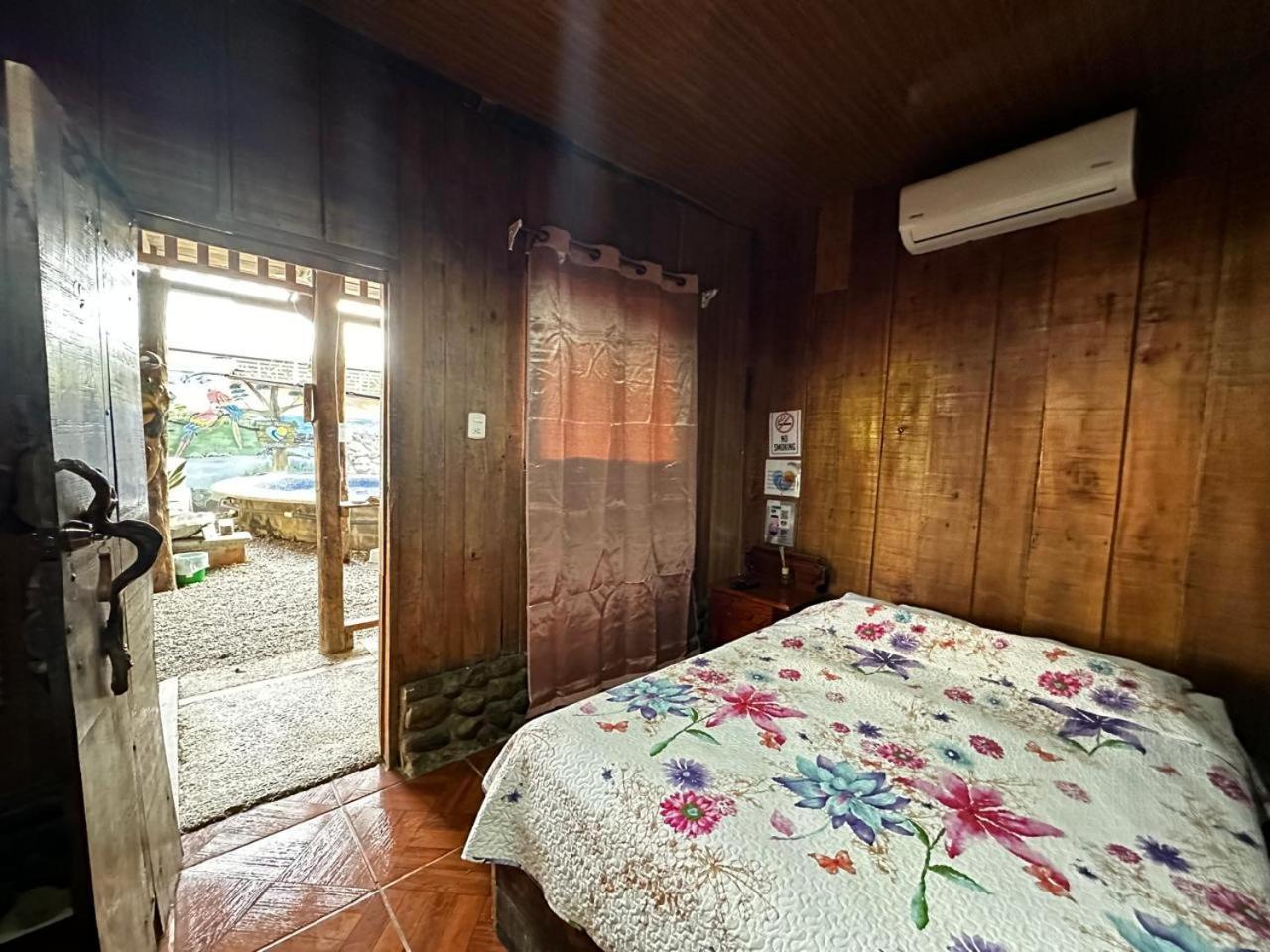 Tárcoles Hostel Rustico Marabi מראה חיצוני תמונה