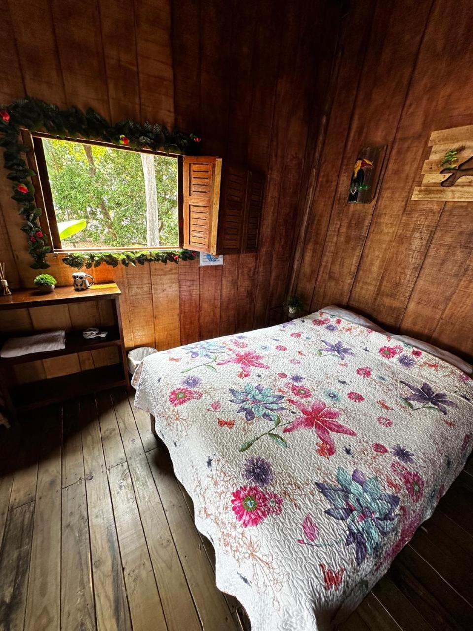 Tárcoles Hostel Rustico Marabi מראה חיצוני תמונה