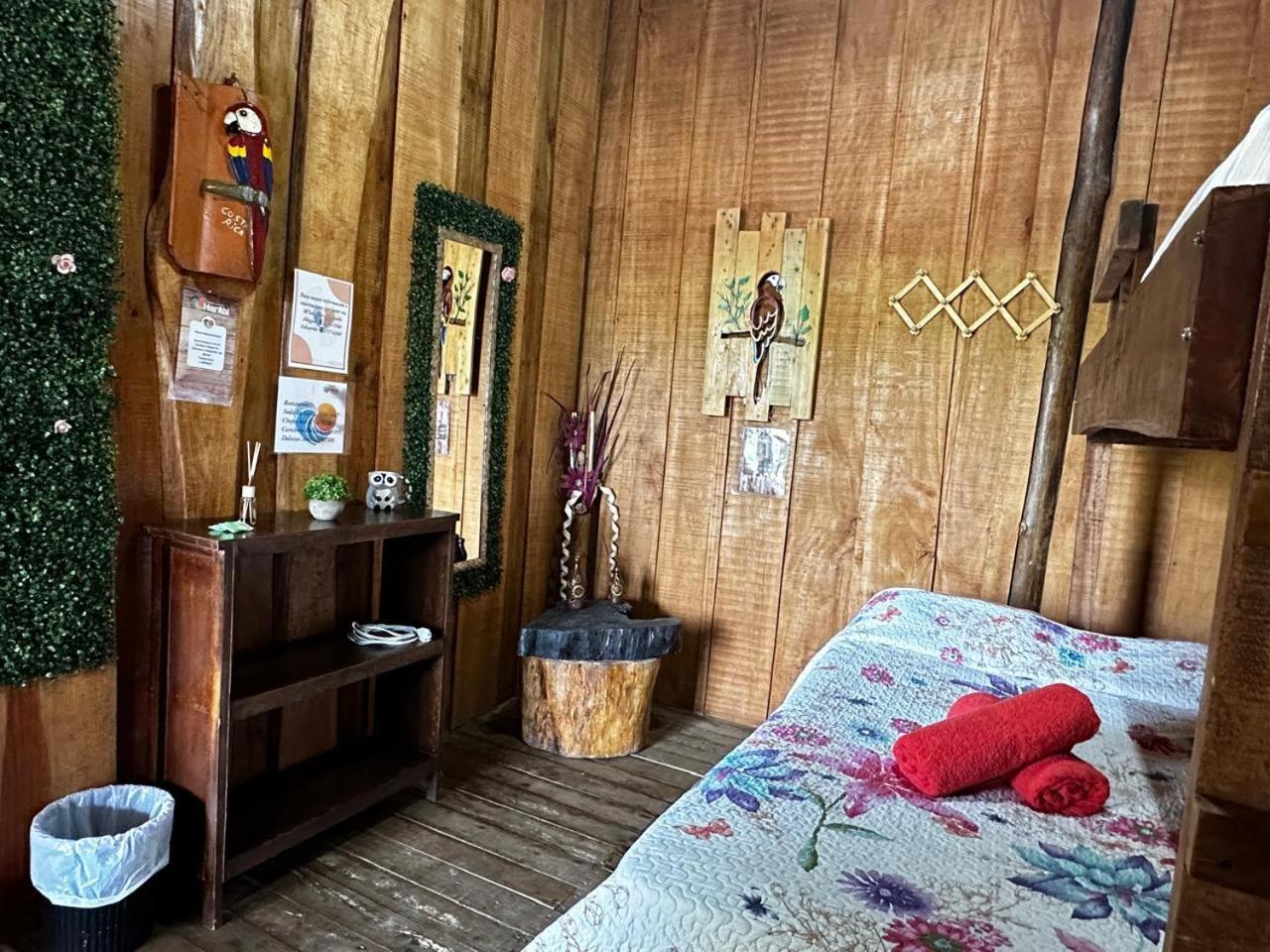 Tárcoles Hostel Rustico Marabi מראה חיצוני תמונה